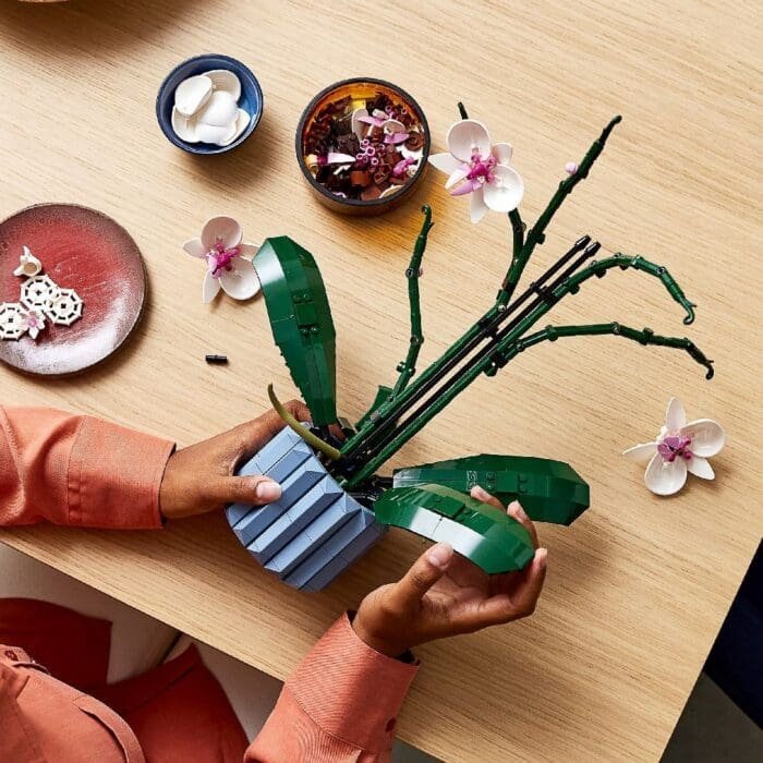 LEGO ICONS ORHIDEE 10311 - imagine 4