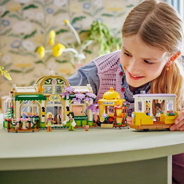 LEGO FRIENDS CAFENEA CU MULTE PLANTE SI FLORARIE 42671 - imagine 11