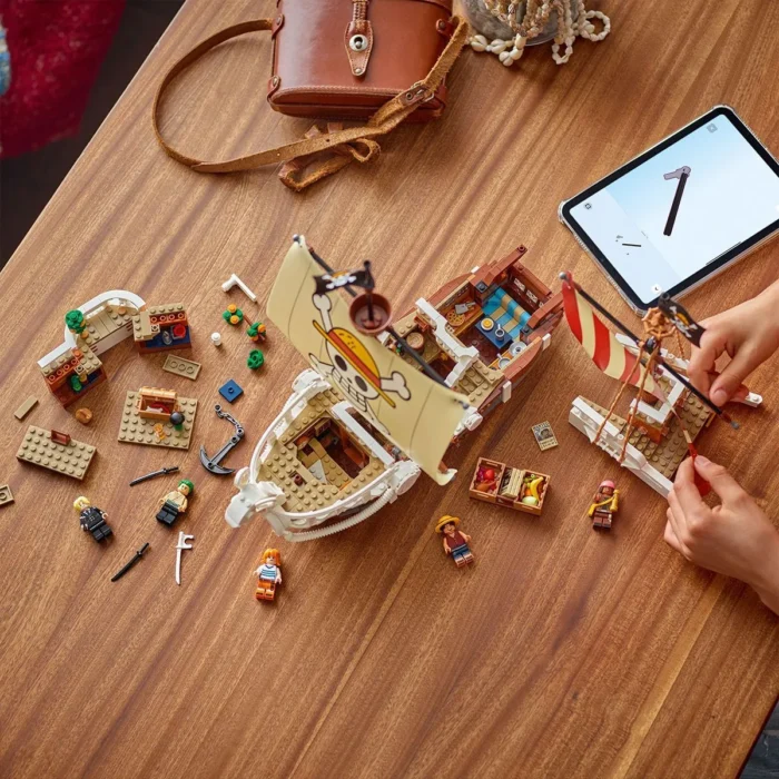 LEGO ONE PIECE CORABIA DE PIRATI FASNEATA MERRY 75639 - imagine 13