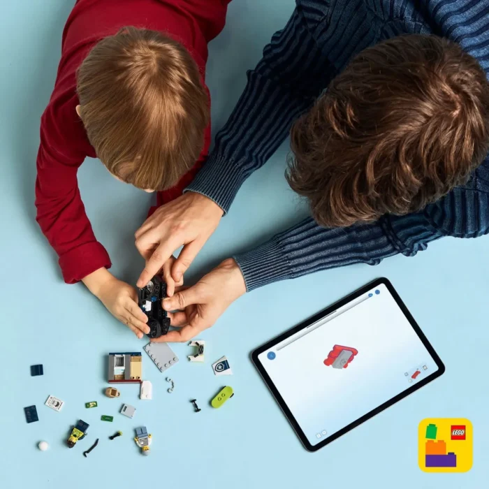 LEGO CITY URMARIRE CU MOTOCICLETA DE POLITIE 60455 - imagine 15