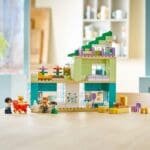 LEGO DUPLO CASA MODERNA DE FAMILIE 3 IN 1 CU FIGURINE 10470 - imagine 8