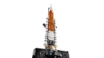 LEGO TECHNIC RACHETA SISTEMULUI DE LANSARE SPATIALA NASA ARTEMIS 42221 - imagine 16
