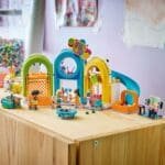 LEGO FRIENDS LOC DE JOACA LA INTERIOR 42686 - imagine 9