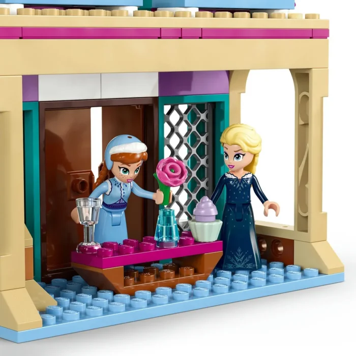 LEGO DISNEY CASTELUL ARENDELLE DIN REGATUL DE GHEATA 43265 - imagine 16