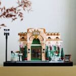 LEGO ICONS CAFENEA FRANTUZEASCA 10362 - imagine 9