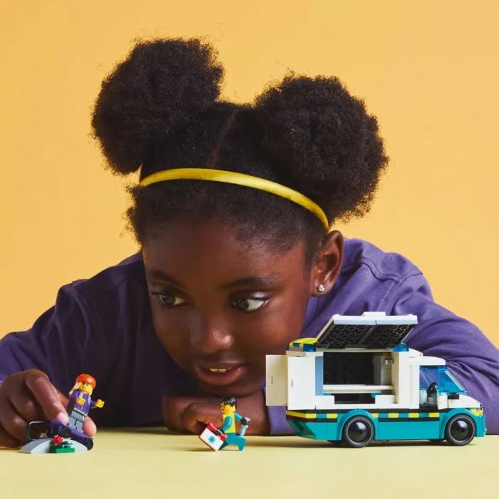 LEGO CITY AMBULANTA DE URGENTE 60451 - imagine 12