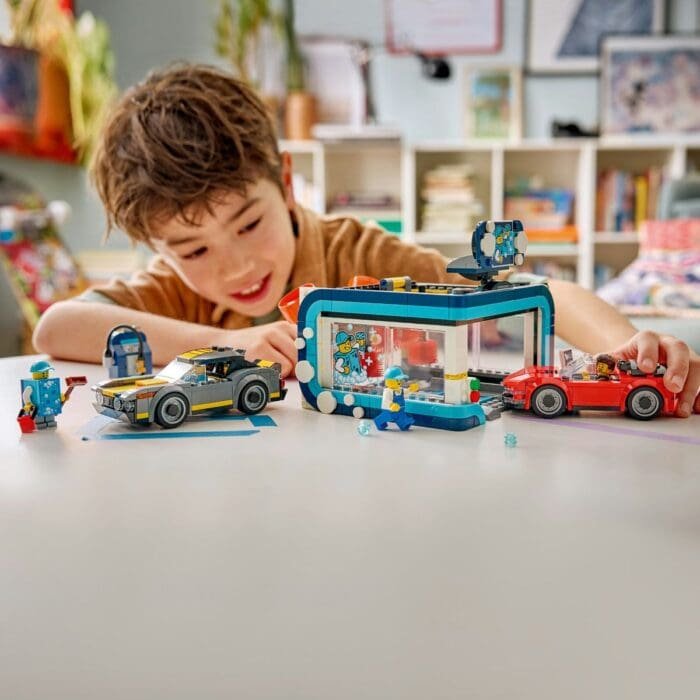 LEGO CITY SPALATORIE AUTO DRIVE THRU 60497 - imagine 4
