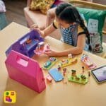 LEGO FRIENDS VALIZA CASUTA DE PAPUSI CREATIVA 42697 - imagine 4