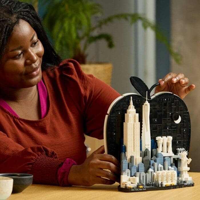LEGO ARHITECTURE NEW YORK CITY THE BIG APPLE 21066 - imagine 5