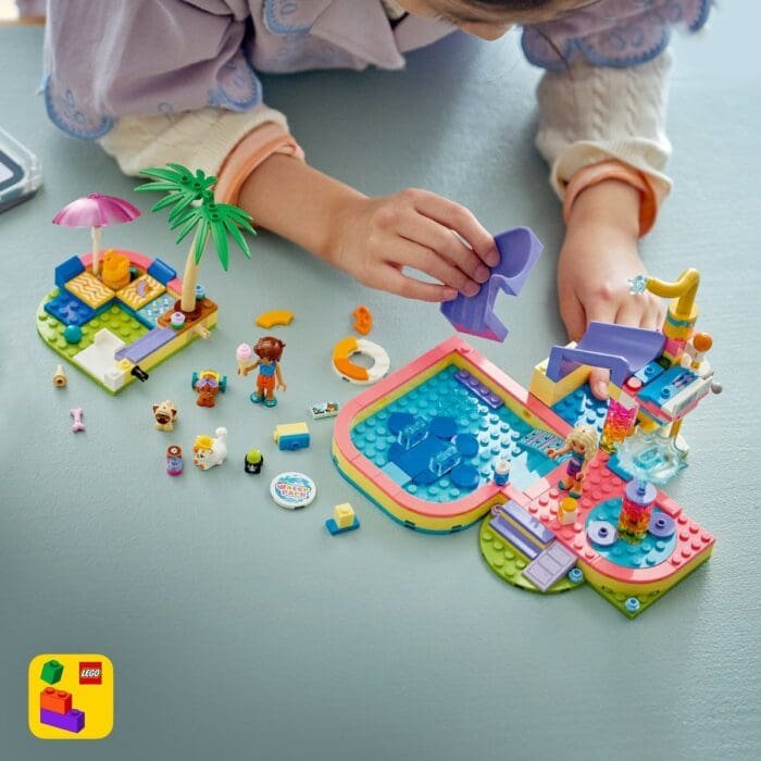 LEGO FRIENDS O ZI DISTRACTIVA IN PARCUL ACVATIC 42676 - imagine 5