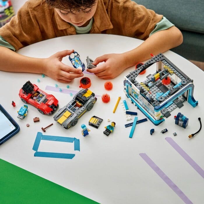 LEGO CITY SPALATORIE AUTO DRIVE THRU 60497 - imagine 5