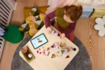 LEGO DISNEY PRINCESS CASTELUL FERMECAT AL LUI BELLE SI AL BESTIEI 43289 - imagine 13