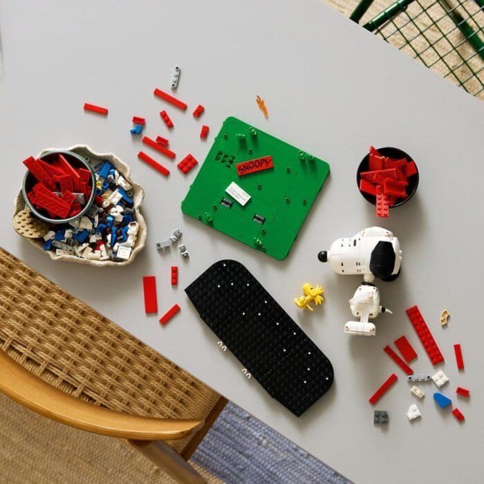 LEGO IDEAS PEANUTS CASUTA LUI SNOOPY 21368 - imagine 5