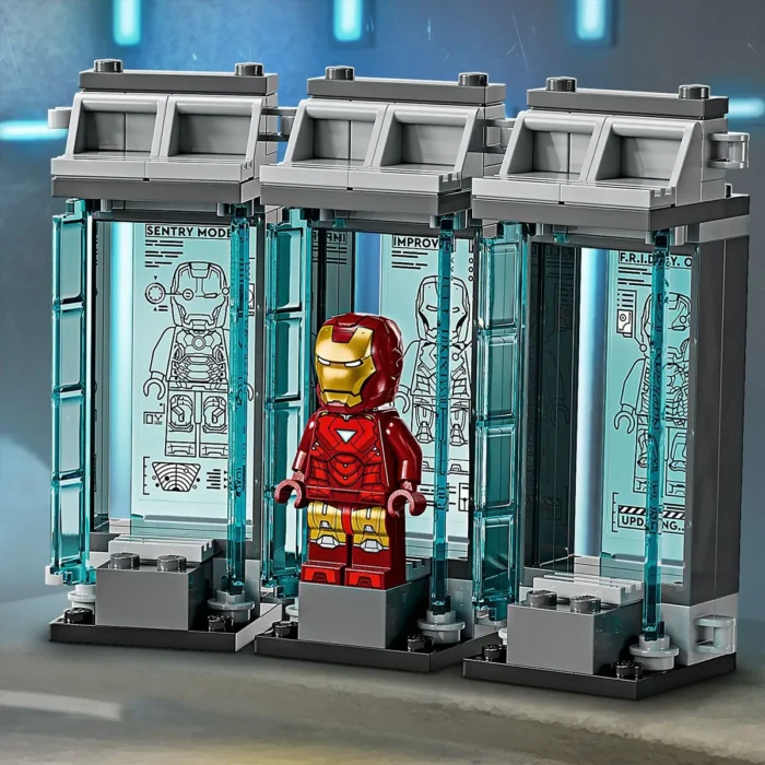 LEGO SUPER HEROES LABORATORUL LUI IRON MAN SALA ARMURILOR 76315 - imagine 12