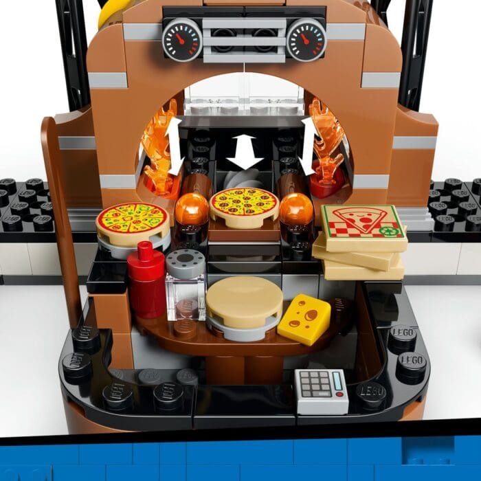 LEGO CITY EXPERIENA LIVRARII DE PIZZA CU VEHICULE 60496 - imagine 8