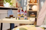 LEGO DISNEY PRINCESS CASTELUL FERMECAT AL LUI BELLE SI AL BESTIEI 43289 - imagine 17