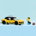 LEGO CITY TAXI GALBEN 60487 - imagine 2