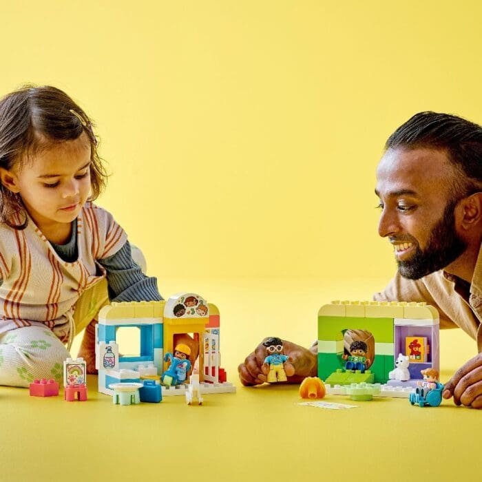 LEGO DUPLO VIATA LA CRESA 10992 - imagine 3
