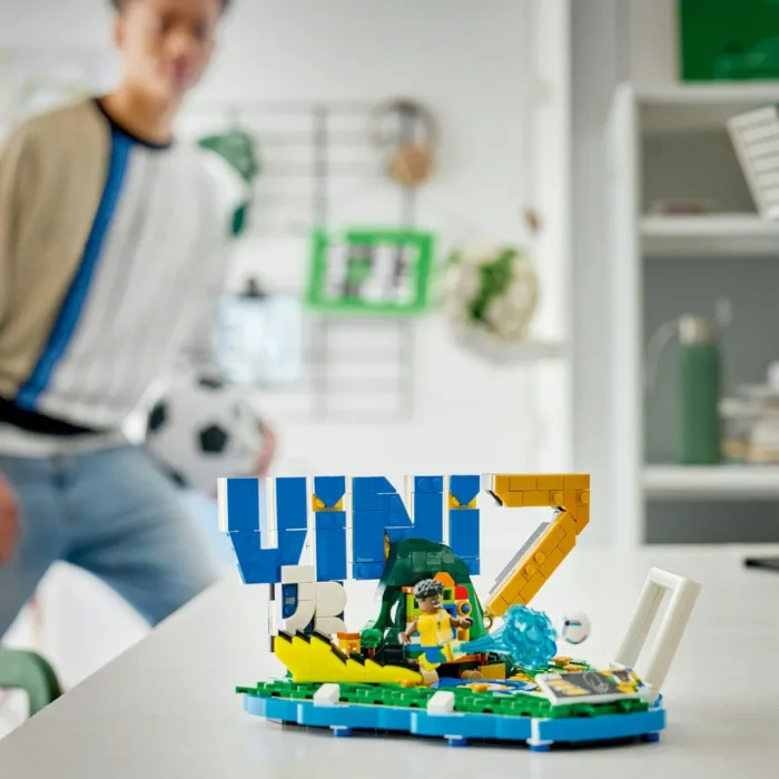 LEGO EDITIONS VINI JR MOMENTE IMPORTANTE DIN FOTBAL 43027 - imagine 12