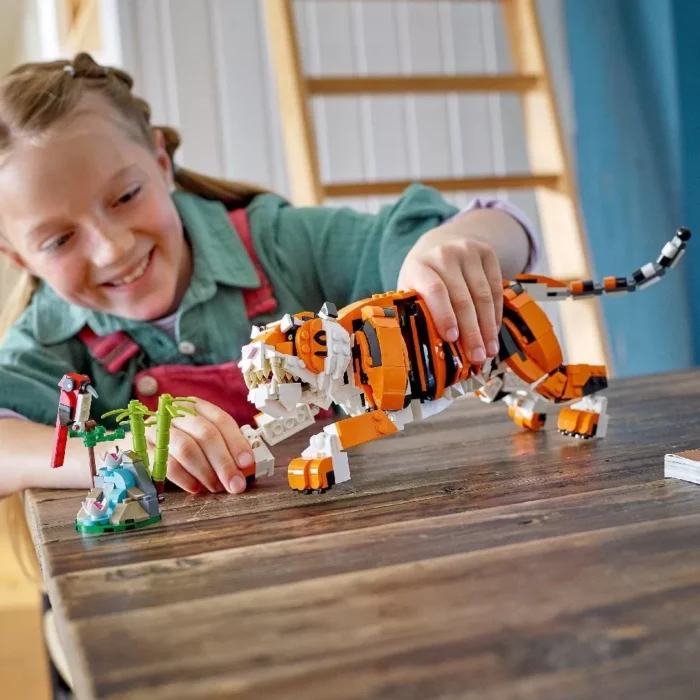 LEGO CREATOR MARETUL TIGRU 31129 - imagine 8