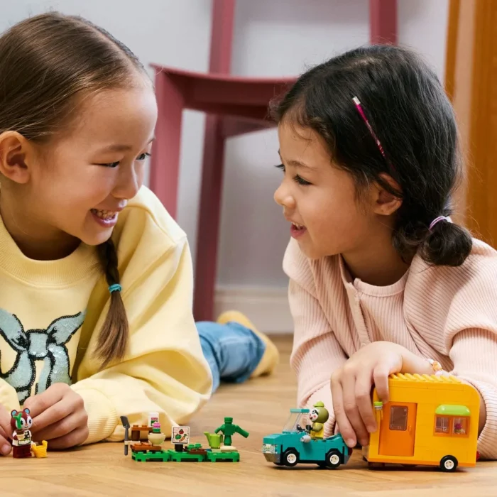 LEGO ANIMAL CROSSING CARAVANA SI MAGAZINUL DE GRADINARIT AL LUI LEIF 77054 - imagine 9