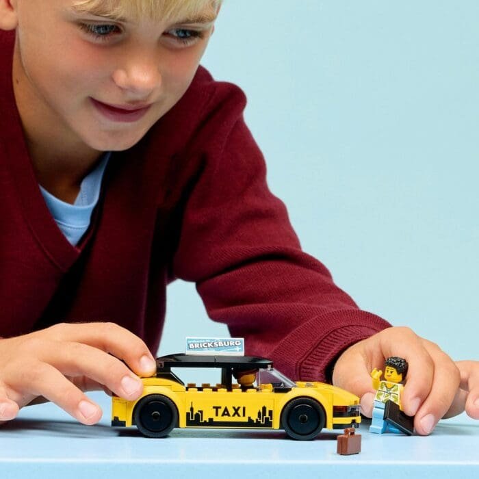 LEGO CITY TAXI GALBEN 60487 - imagine 3