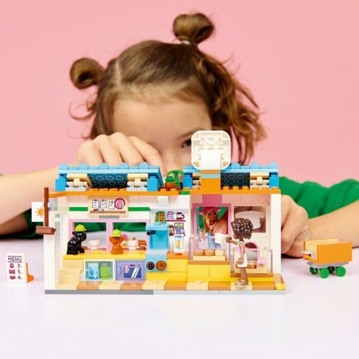 LEGO FIRENDS BRUTARIE CU BUNATATI PENTRU CAINI 42677 - imagine 5