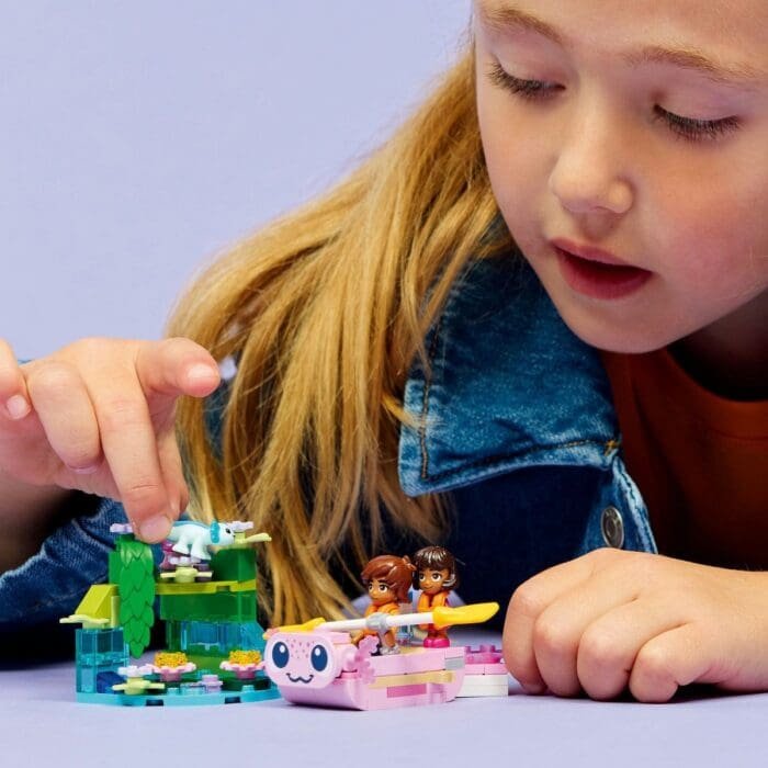 LEGO FRIENDS BARCA AXOLOTL PENTRU AVENTURI 42681 - imagine 4