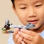 LEGO STAR WARS MOTOCICLETA RAPIDA A LUI MANDALORIAN SI GROGU 75436 - imagine 4
