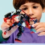 LEGO MARVEL ROBOTUL LUI MILES MORALES VS OMUL PAIANJEN 2099 76337 - imagine 3