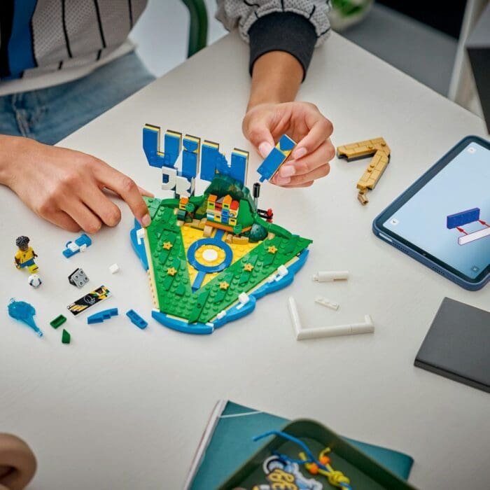 LEGO EDITIONS VINI JR MOMENTE IMPORTANTE DIN FOTBAL 43027 - imagine 5