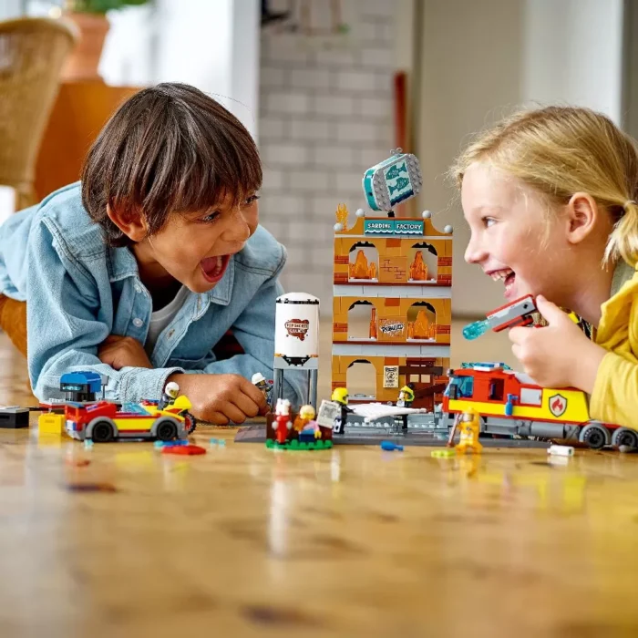 LEGO CITY BRIGADA DE POMPIERI 60321 - imagine 4