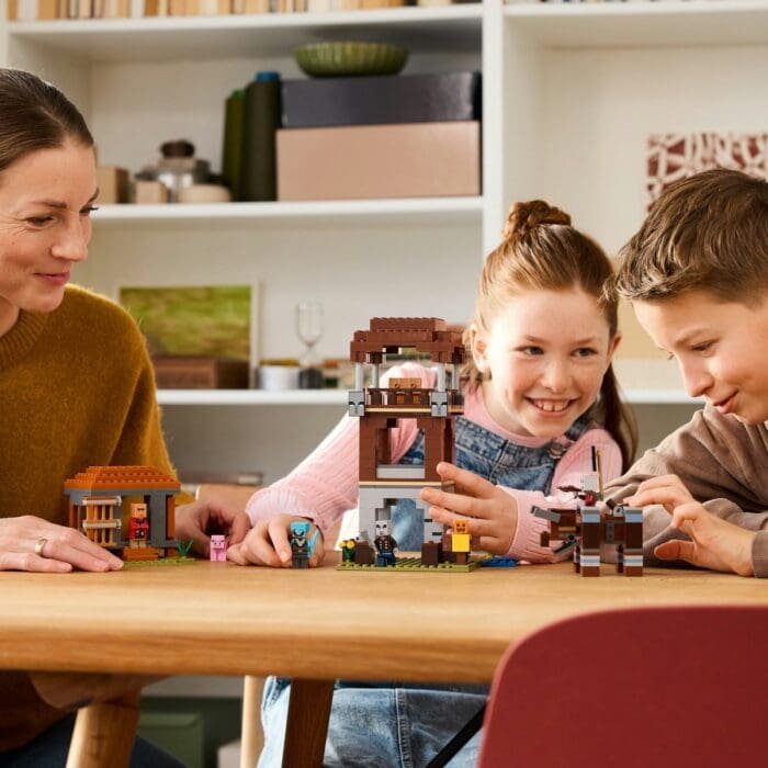 LEGO MINECRAFT AVANPOSTUL JEFUITORULUI SI DISTRUGATOR 21278 - imagine 4