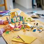LEGO FRIENDS PARC DE SKATEBOARDING 41751 - imagine 10