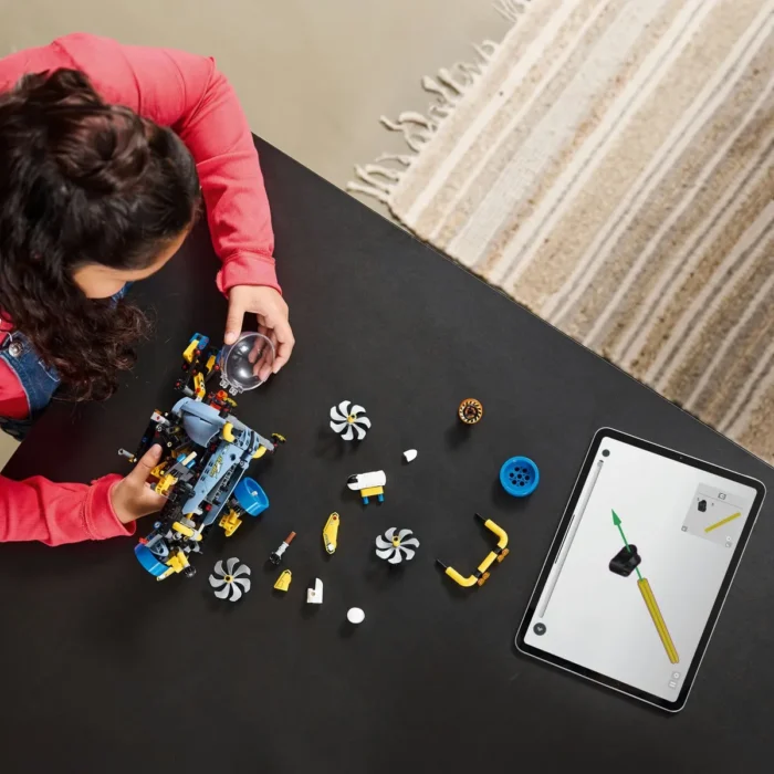 LEGO TECHNIC SUBMARIN DE CERCETARE 42201 - imagine 13