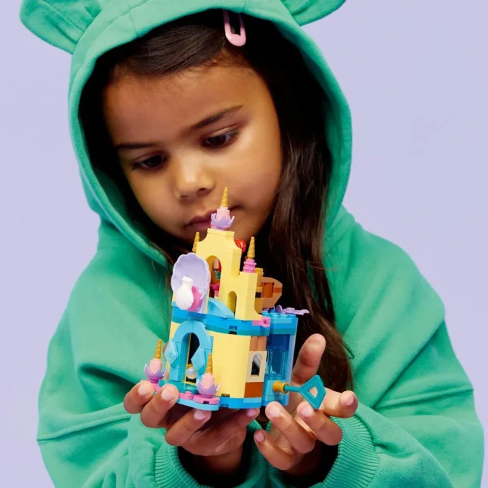 LEGO DISNEY PRINCESS MINIPALATUL MAGIC AL LUI ARIEL 43285 - imagine 13