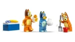 LEGO BLUEY CALATORIA FAMILIEI LUI BLUE CU MASINA LA PLAJA 11202 - imagine 13