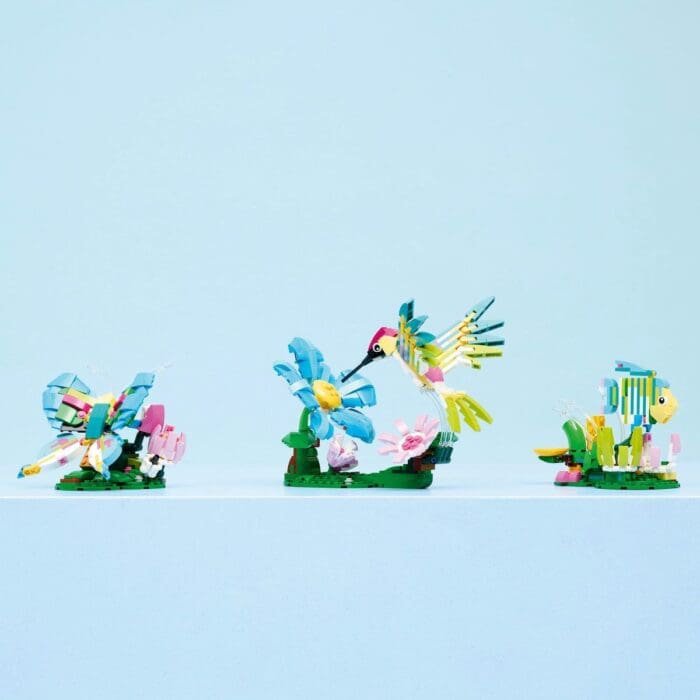 LEGO CREATOR ANIMALE SALBATICE COLIBRI COLORAT 31384 - imagine 6