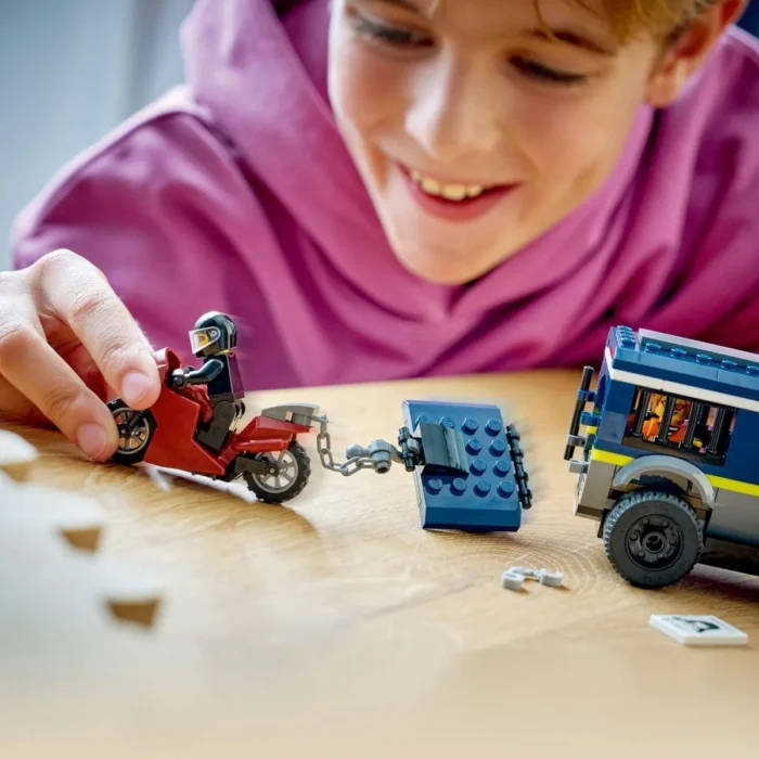 LEGO CITY DUBA PENTRU PRIZONIERI A POLITIEI 60479 - imagine 14