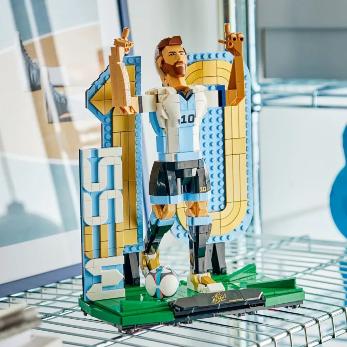 LEGO EDITIONS LIONEL MESSI LEGENDA A FOTBALULUI 43015 - imagine 15