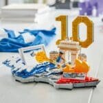 LEGO EDITIONS KYLIAN MBAPPE MOMENTE IMPORTANTE DIN FOTBAL 43013 - imagine 7