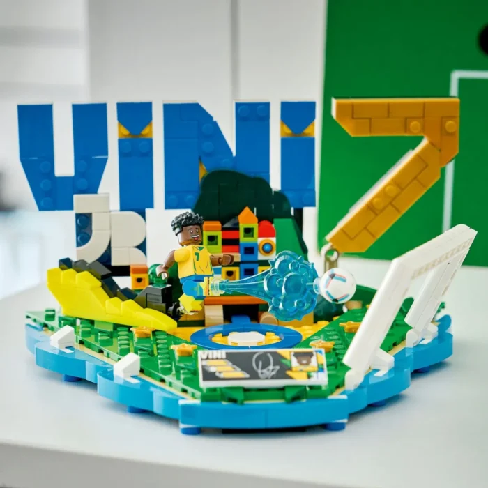 LEGO EDITIONS VINI JR MOMENTE IMPORTANTE DIN FOTBAL 43027 - imagine 15