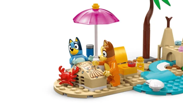 LEGO BLUEY CALATORIA FAMILIEI LUI BLUE CU MASINA LA PLAJA 11202 - imagine 14