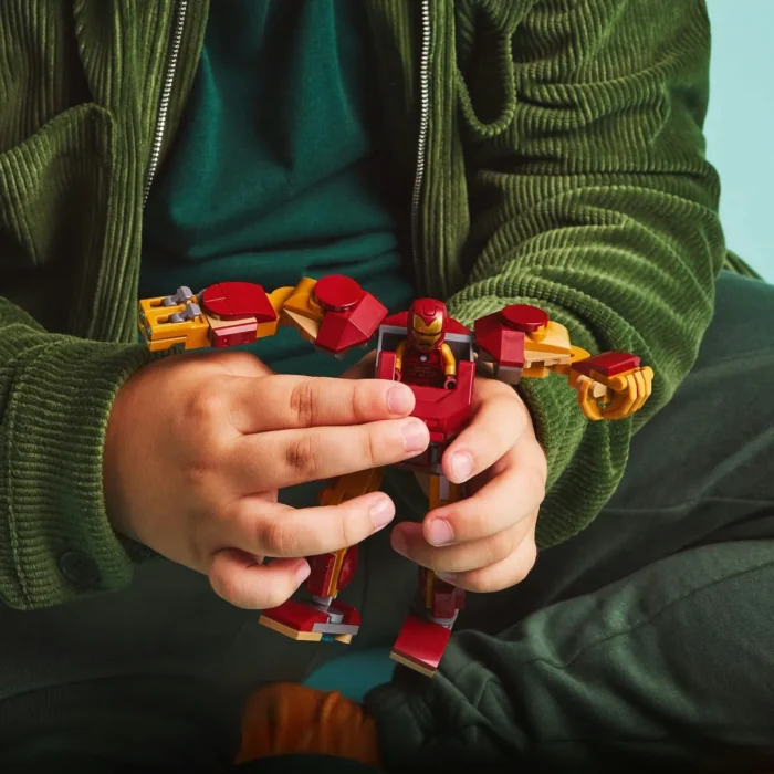 LEGO SUPER HEROES ROBOTUL IRON MAN VS. ULTRON 76307 - imagine 7