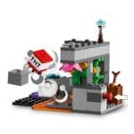 LEGO MINECRAFT INTALNIREA CU TEMNICERUL 21274 - imagine 7