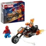 LEGO MARVEL OMUL PAIANJEN VS CALARETUL FANTOMA PE MOTOCICLETA 76335 - imagine 7