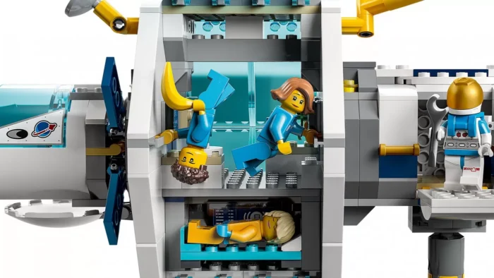 LEGO CITY STATIE SPATIALA SELENARA 60349 - imagine 17
